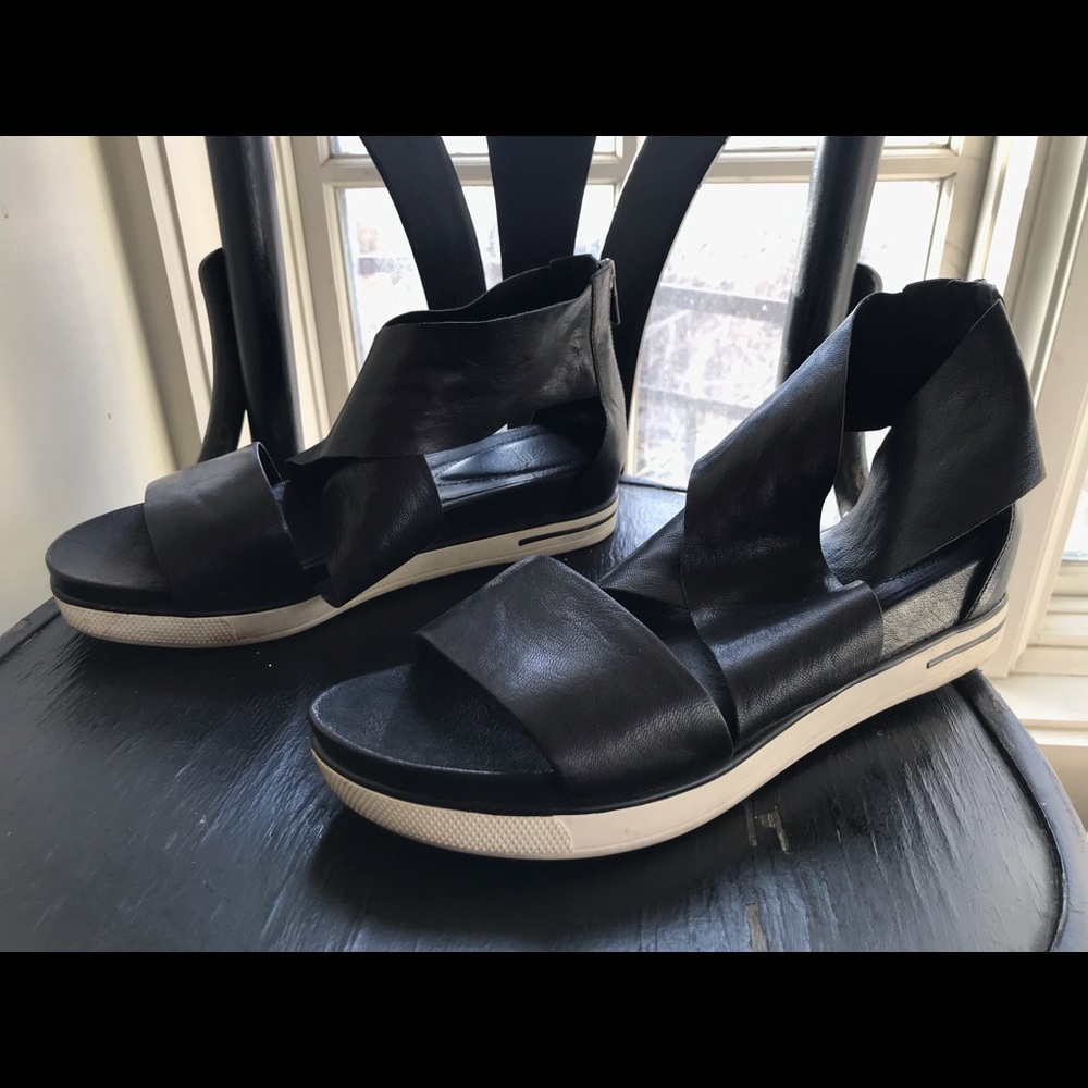 Eileen Fisher sport sandals size 11
